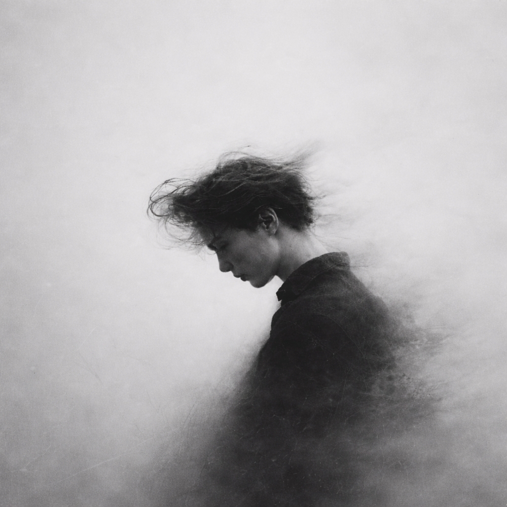 입술 끝에 맺힌 말